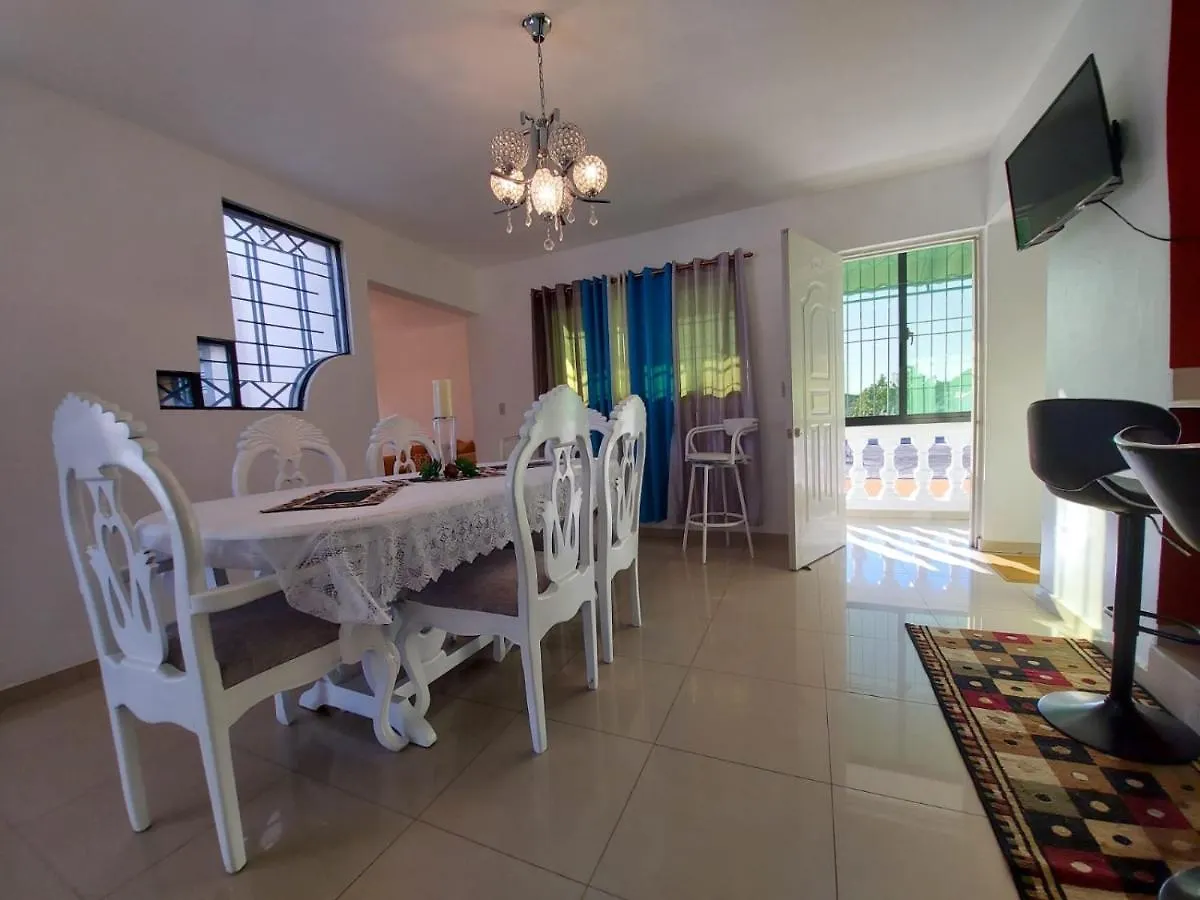 6-1 Santiago City Great Cozy Apt To Stay - Cozy 3 Bedrooms Apartment For 7 Peoples - Close To All Kind The Business Wifi - Air Condition 圣地亚哥洛斯卡巴 0*,